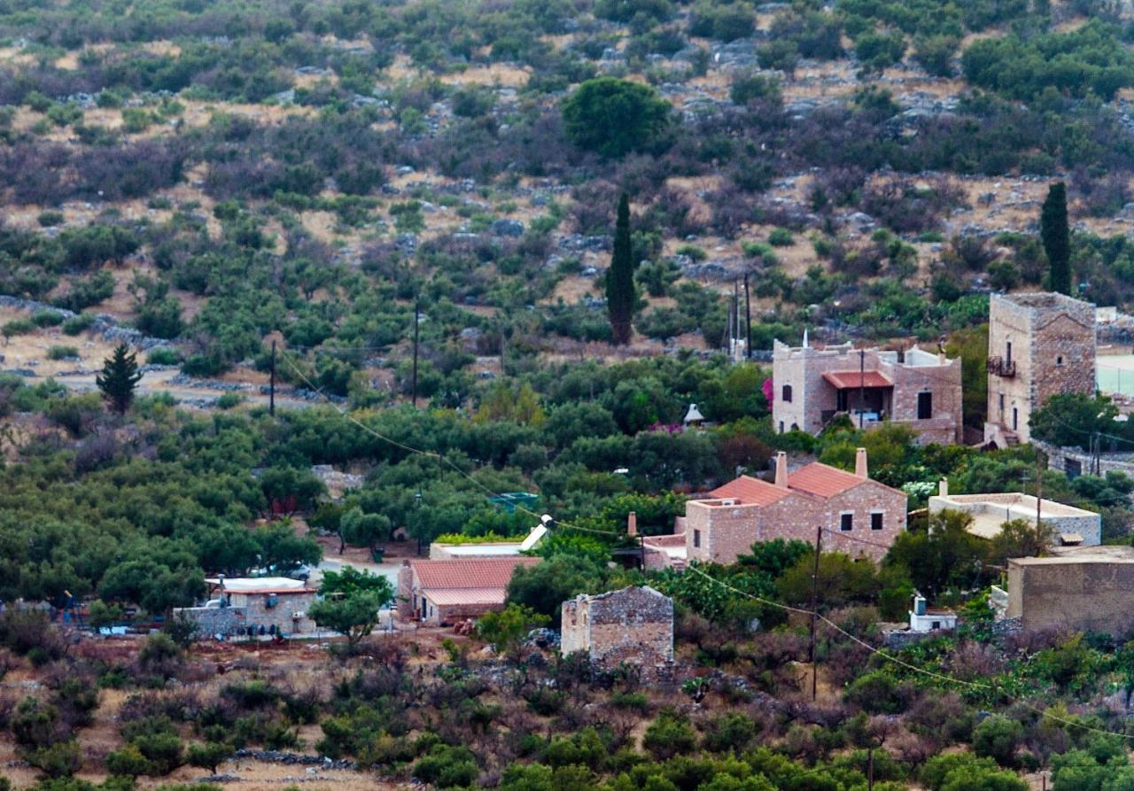 Pírgos Dhiroú Guesthouse Toxotis מראה חיצוני תמונה