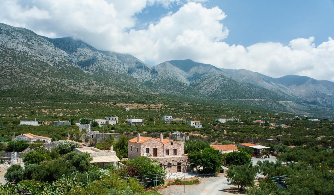 Pírgos Dhiroú Guesthouse Toxotis מראה חיצוני תמונה