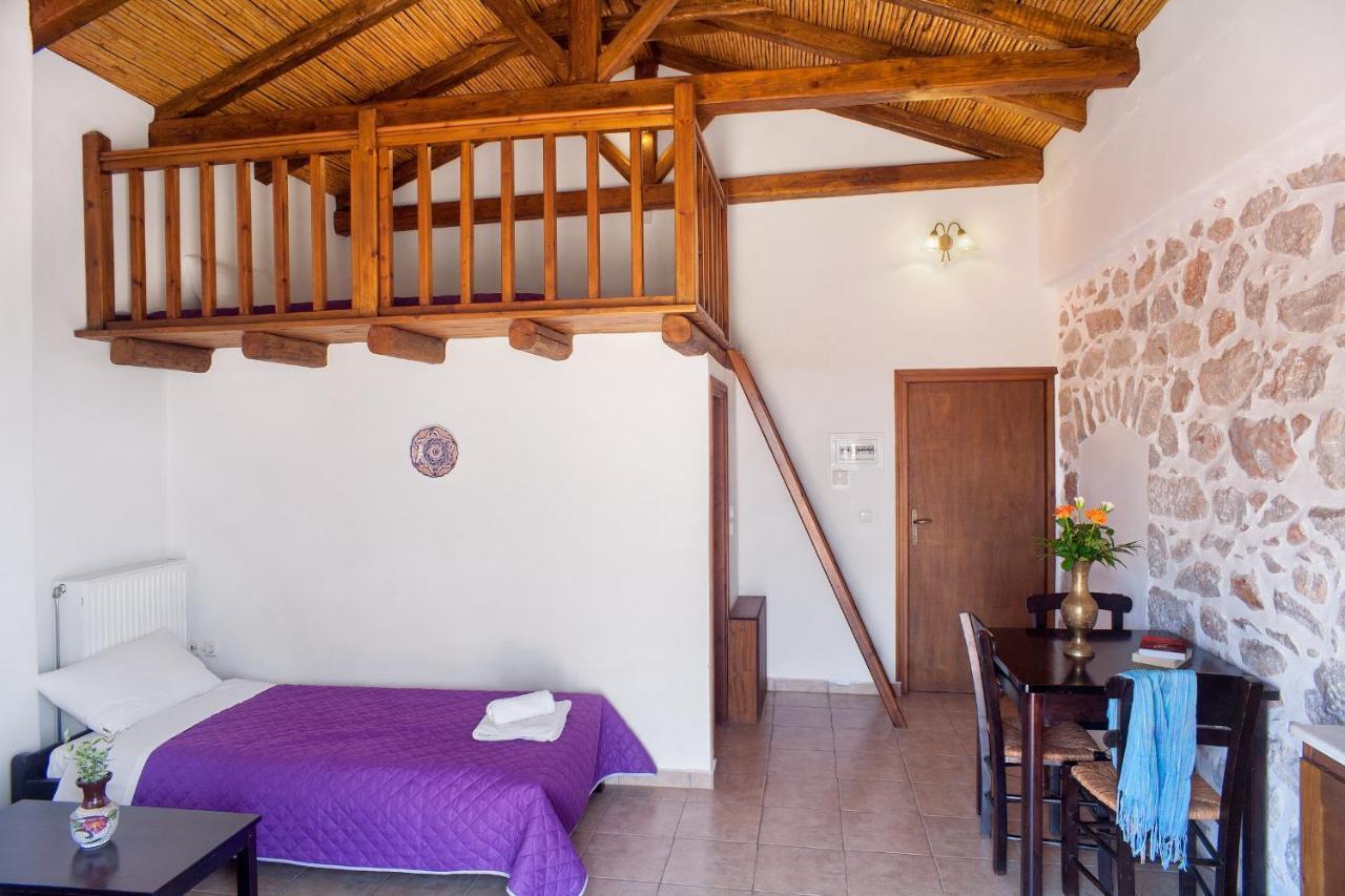 Pírgos Dhiroú Guesthouse Toxotis מראה חיצוני תמונה