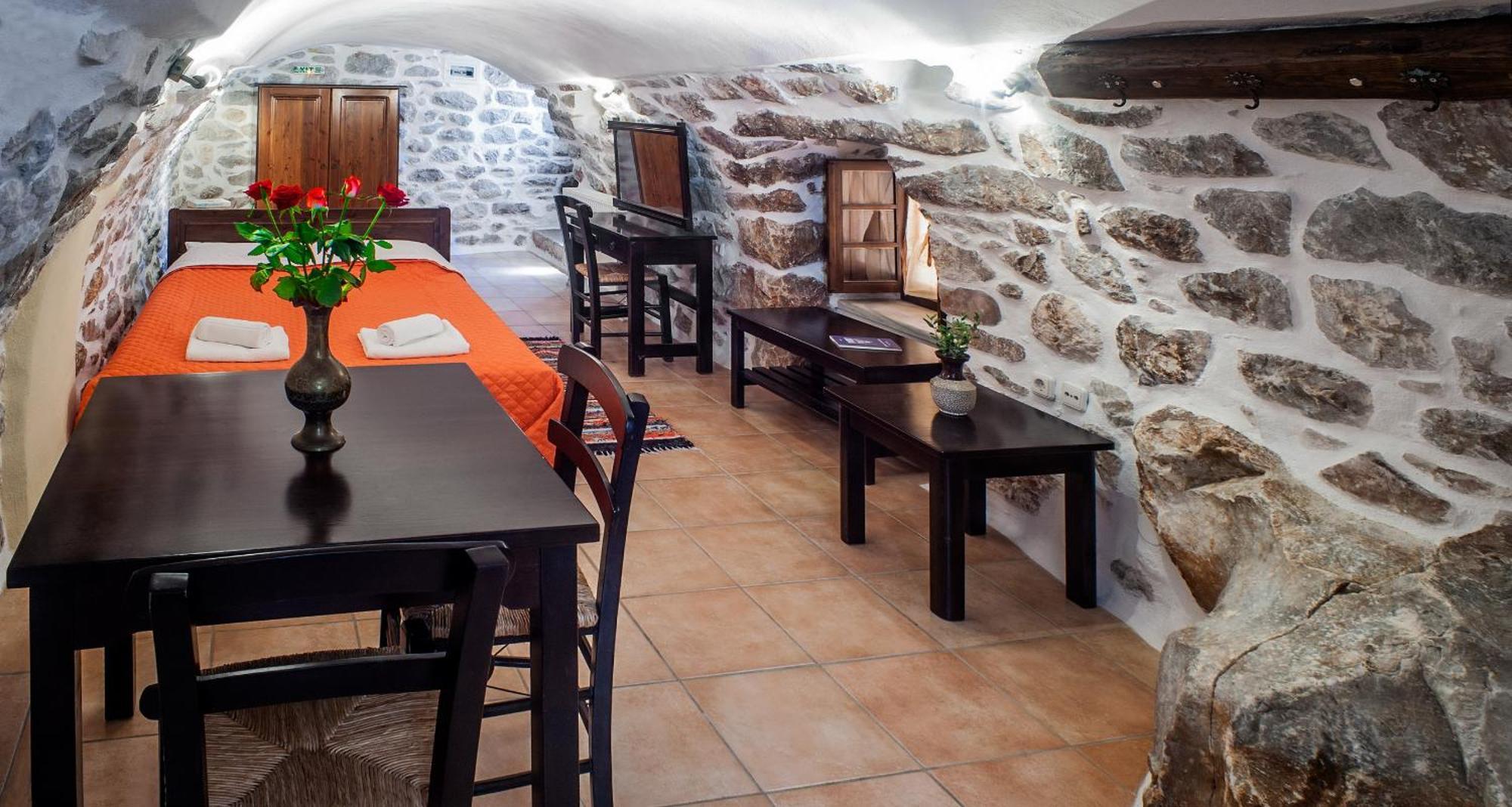 Pírgos Dhiroú Guesthouse Toxotis מראה חיצוני תמונה